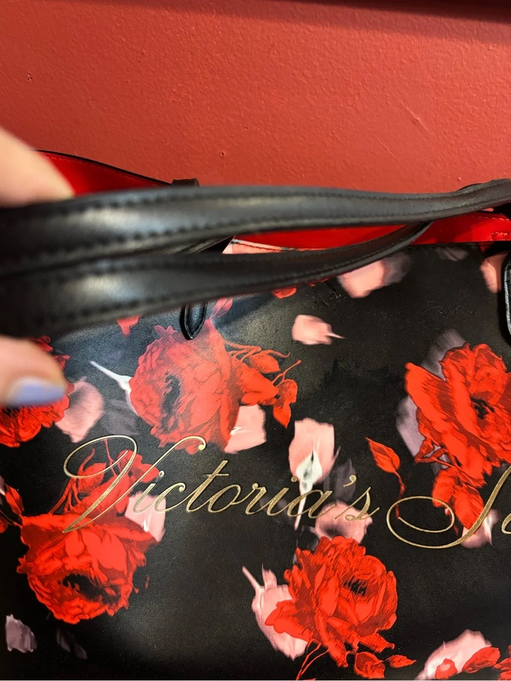 Victoria's Secret Black Tote, Overnight bag with Red Floral Print.🌹